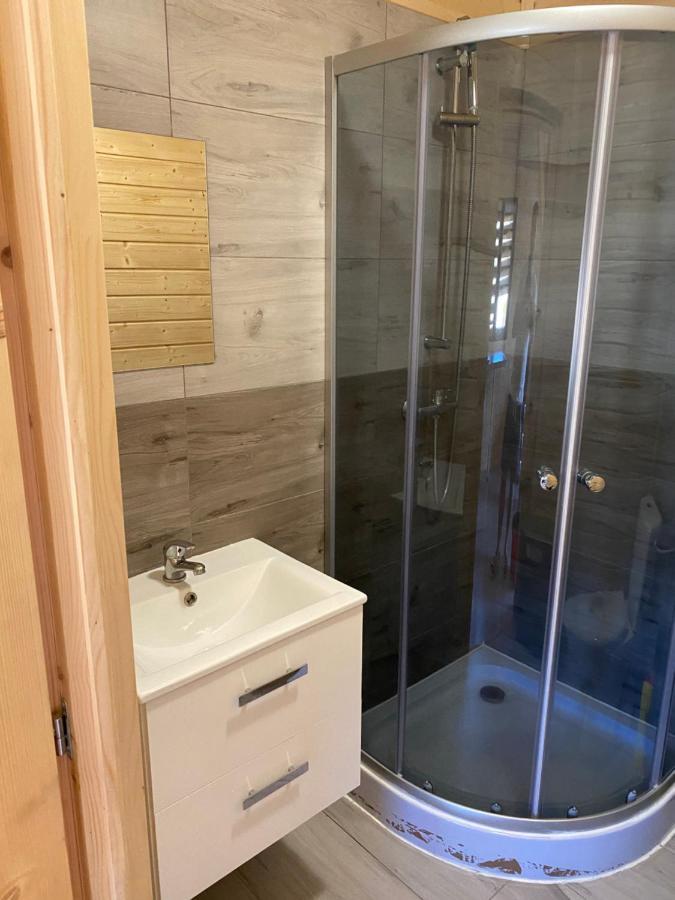 Osrodek Wczasowy Kuba Hotel Jaroslawiec Ngoại thất bức ảnh