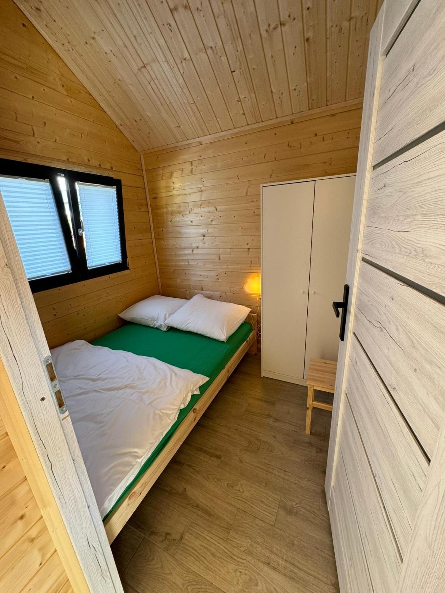 Osrodek Wczasowy Kuba Hotel Jaroslawiec Ngoại thất bức ảnh