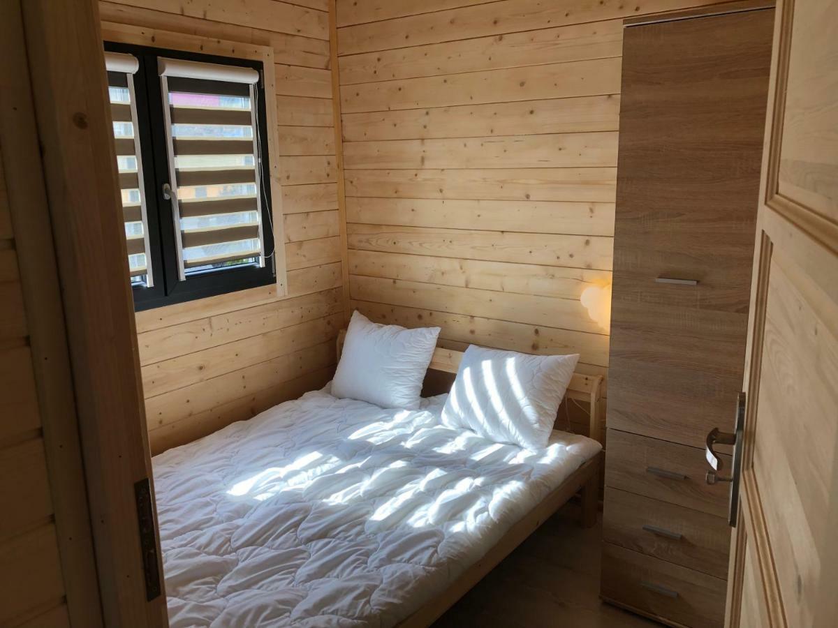Osrodek Wczasowy Kuba Hotel Jaroslawiec Ngoại thất bức ảnh