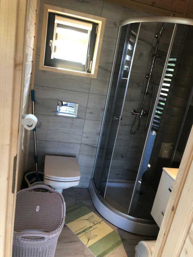 Osrodek Wczasowy Kuba Hotel Jaroslawiec Ngoại thất bức ảnh